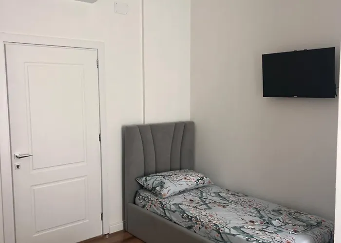 Rene & Devin Apartament