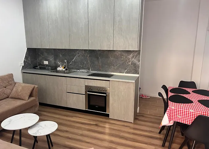 Rene & Devin Lejlighed *