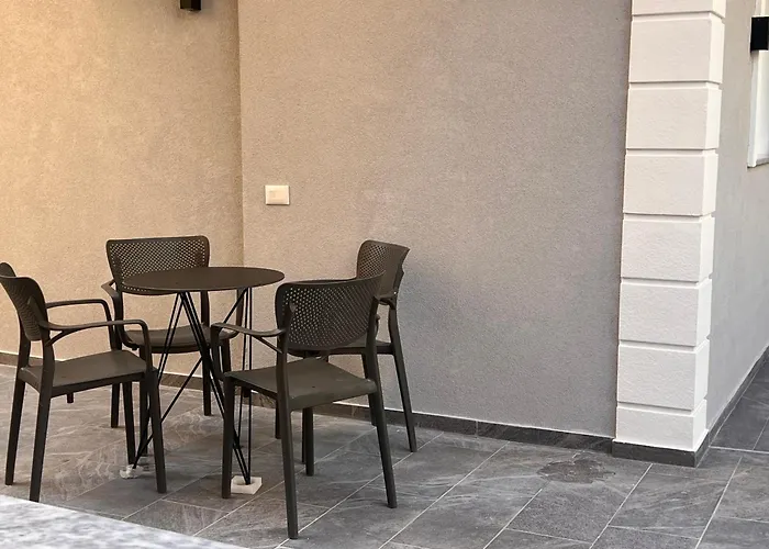 Apartament Rene & Devin