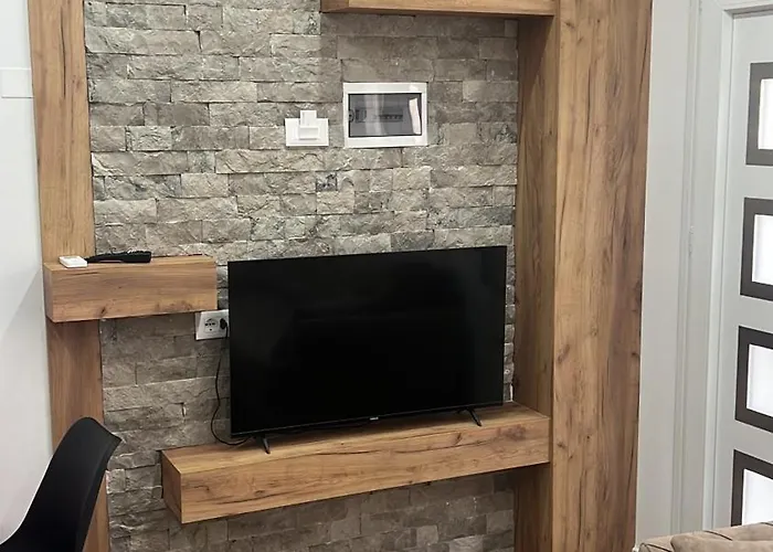 Rene & Devin Lejlighed